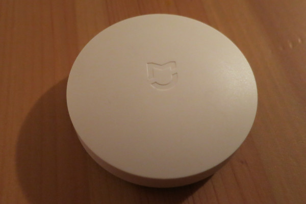 A Xiaomi Mijia button